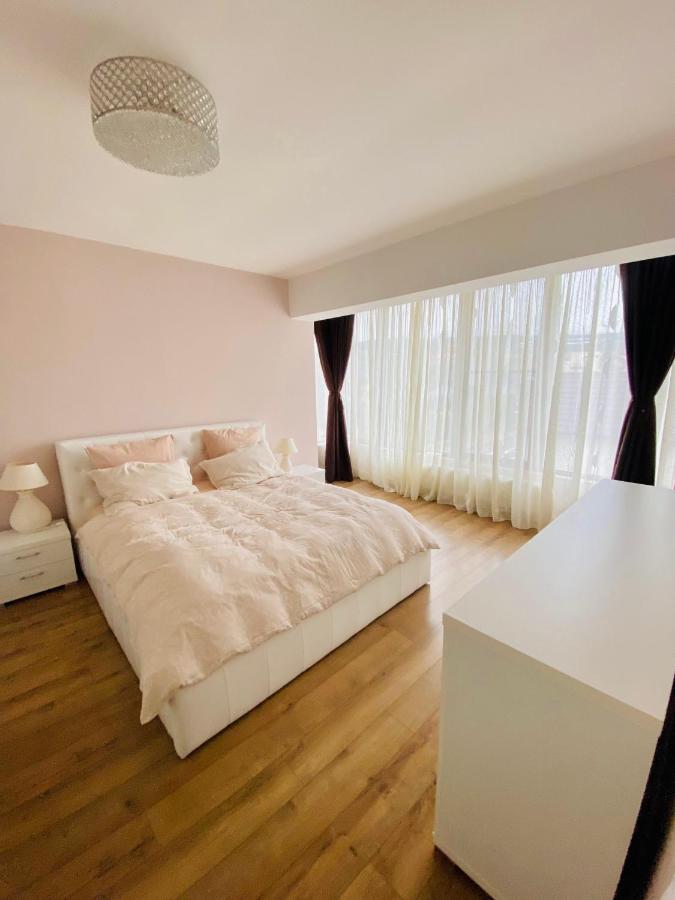 La Maison De Macarons, Your Sweet Home In Cluj ภายนอก รูปภาพ
